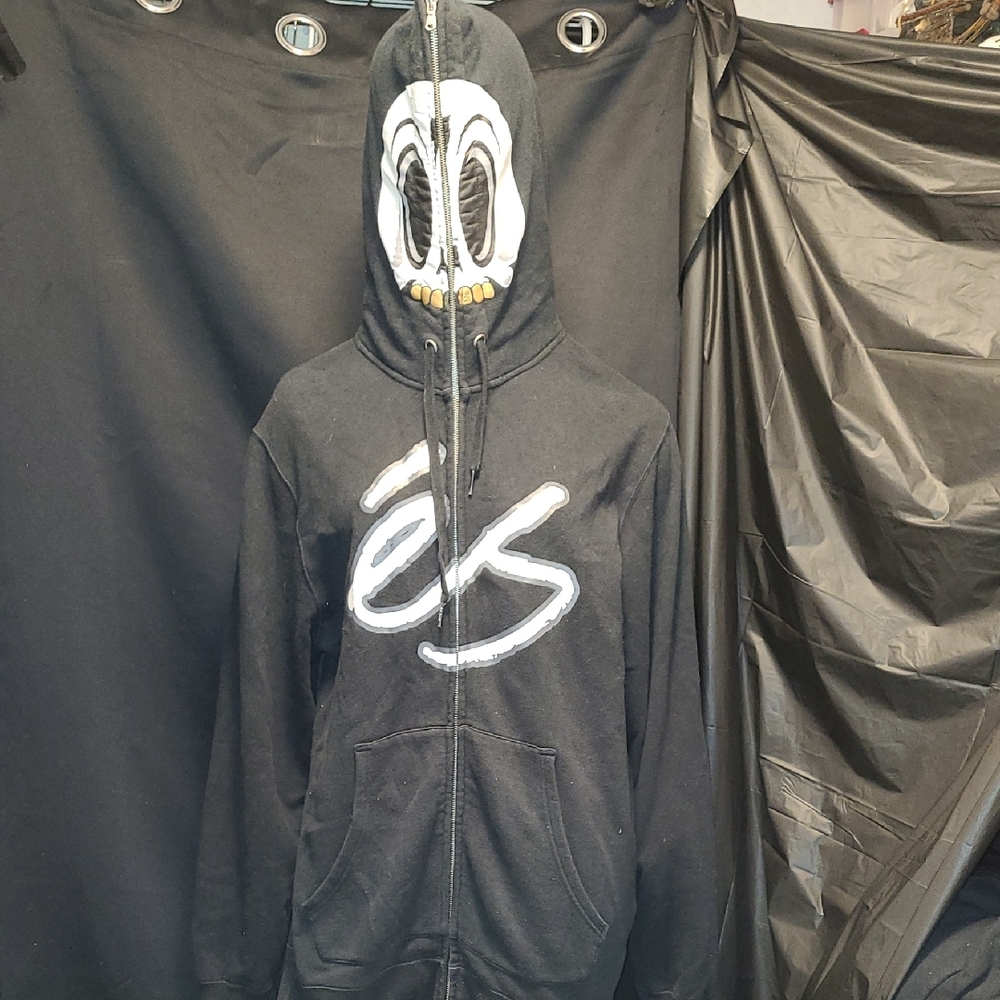 Y2K Vintage Grunge ES skater Hoodie With Skull Hood.very Good Condition.